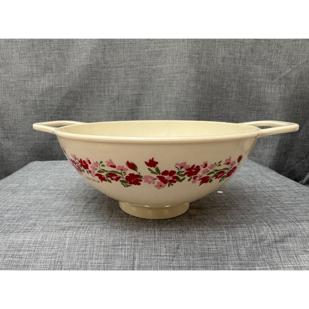 Pioneer Woman colander Small Berry